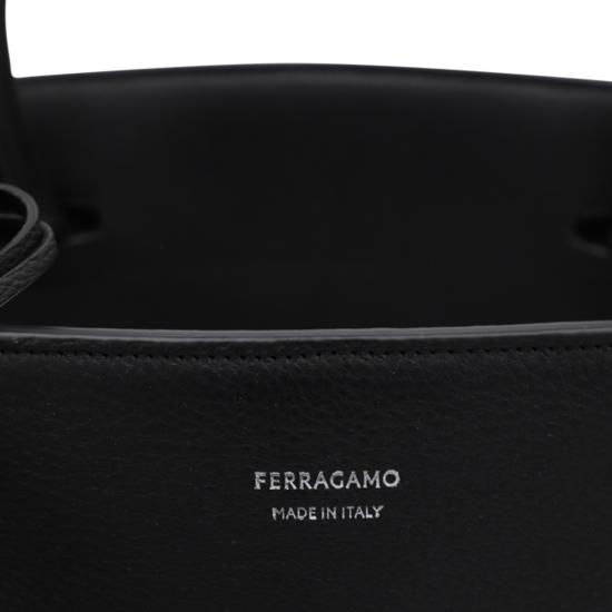 26FW 살바토레 페라가모 토트백 779072241683001 Black - SALVATORE FERRAGAMO