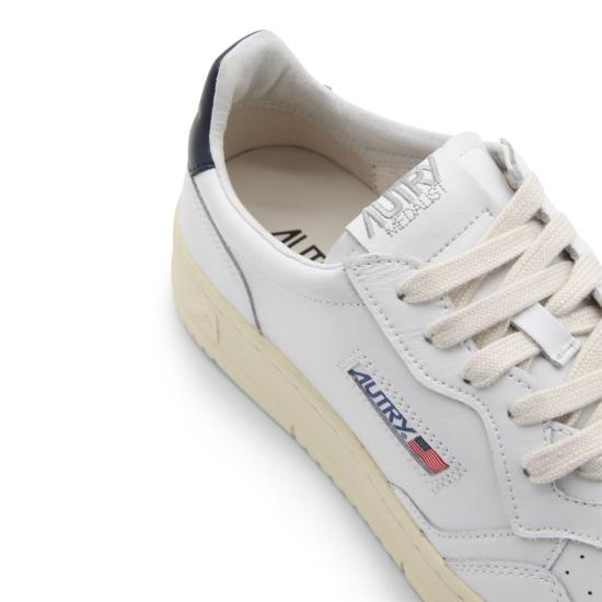 26FW 오트리 메달리스트 로우 스니커즈 AULMLL12 White - AUTRY