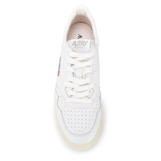 26FW 오트리 메달리스트 로우 스니커즈 AULMLL15 White - AUTRY