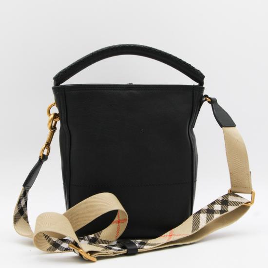 26SS 버버리 토트백 8123594A1189 Black - BURBERRY