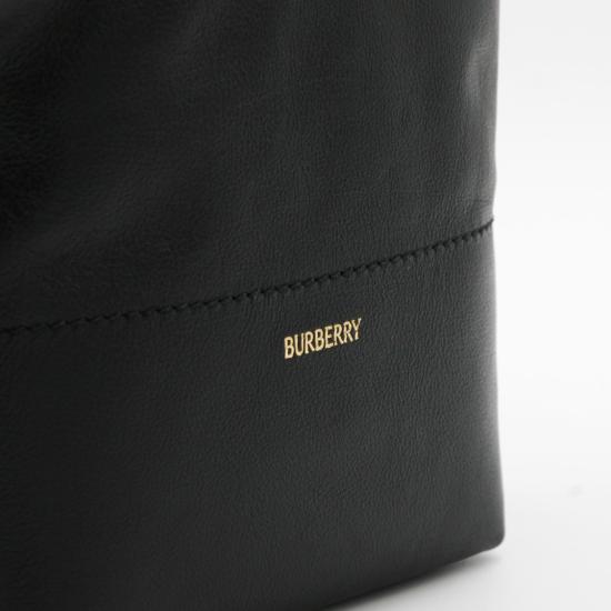26SS 버버리 토트백 8123594A1189 Black - BURBERRY