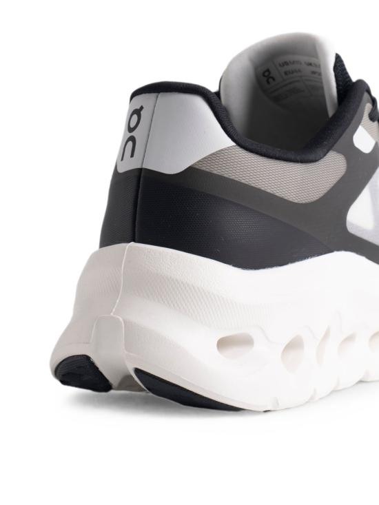 26FW 온 러닝 스니커즈 3MG10271430 BLACK IVORY WHITE - ON RUNNING