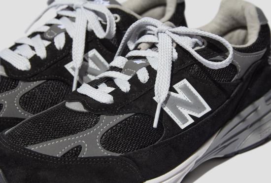 26FW 뉴발란스 스니커즈 MR993BK D - NEW BALANCE