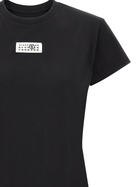26FW MM6 메종마르지엘라 반팔 티셔츠 숫자 서명 Mm6 티셔츠 블랙 - MM6 MAISON MARGIELA