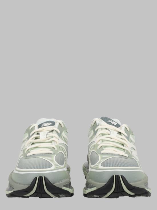 26FW 뉴발란스 스니커즈 U20002UU SILVER GREEN