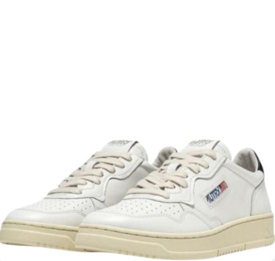 26FW 오트리 메달리스트 로우 AULW LL22 White black - AUTRY