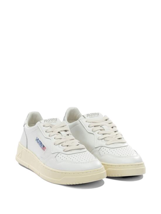 26FW 오트리 메달리스트 로우 레더 스니커즈 AULW LL05 White silver - AUTRY