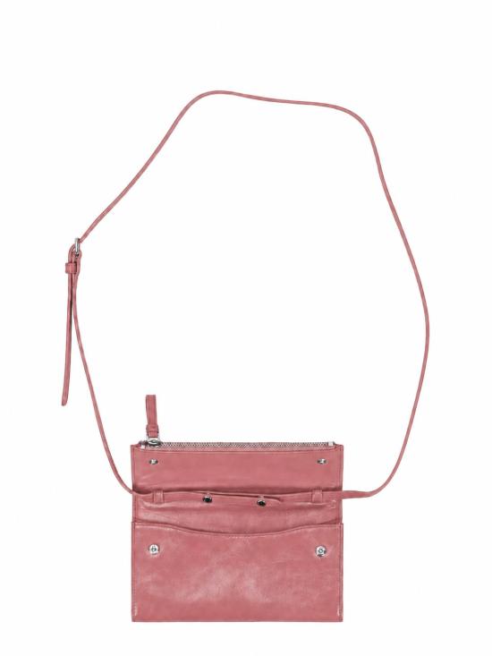 26FW 미우미우 숄더 스트랩 레더 파우치 숄더 스트랩 레더 파우치 5MT0482A44 F0405 - MIU MIU