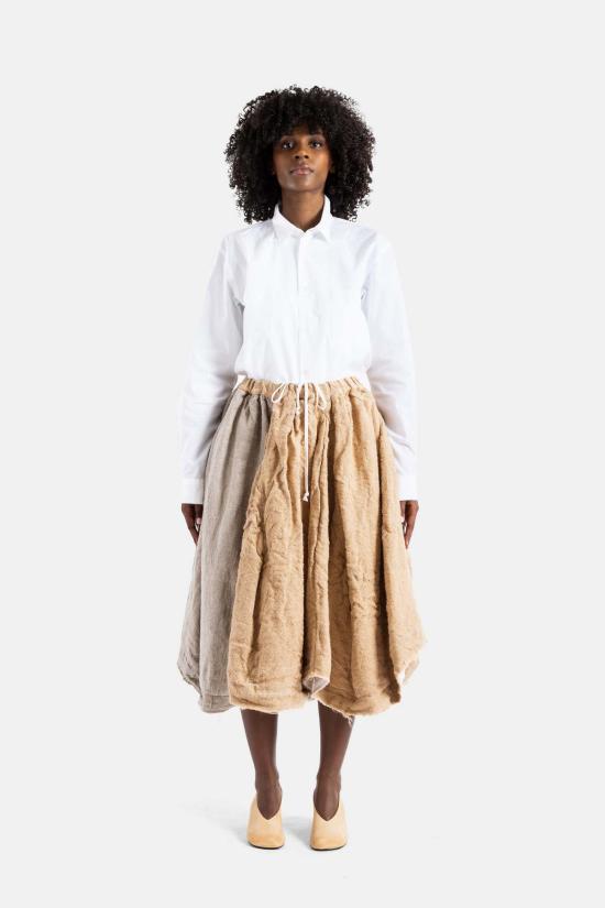  꼼데가르송 롱 스커트 Comme Des Garçons 볼륨감 있고 질감이 있는 베이지색
