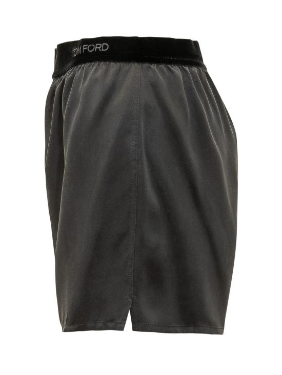 26FW 톰포드 숏팬츠 SH0080FAX1720 NAA BLACK - TOMFORD