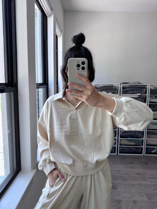 르 본 숍 스웨터 르봉 쇼페 폴로 스웨트셔츠 베이비 핑크 - Le Bon Shoppe