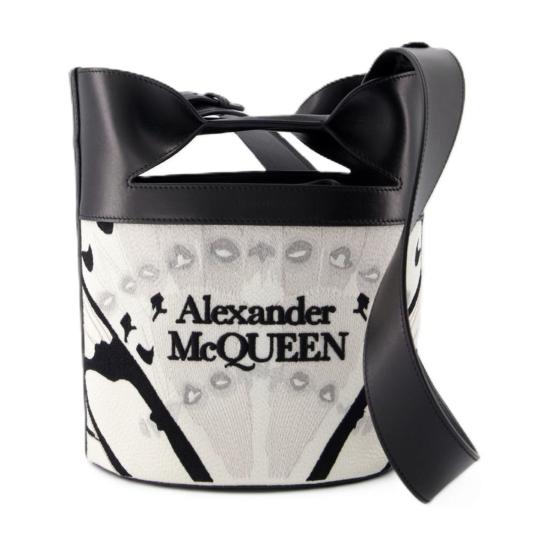  알렉산더 맥퀸 크로스백 버킷 보우 크로스바디 백 화이트 - ALEXANDER MCQUEEN