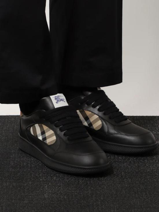 26FW 버버리 체크 테라스 스니커즈 8108650 A1189 BLACK - BURBERRY