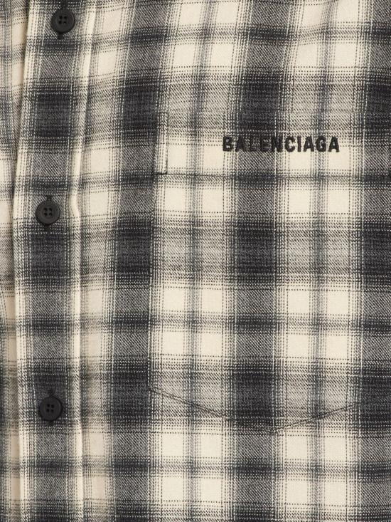 26FW 발렌시아가 긴팔 셔츠 A001ZS TUM339040 WHITE - BALENCIAGA