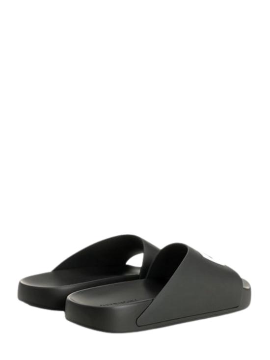 26FW 지방시 러버 라벨 슬라이드 뮬 BH302MH1XL 001 BLACK - GIVENCHY