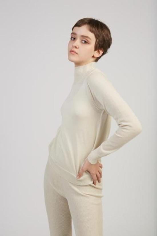  울 하이드 터틀넥 레이어링 립 알파카 모크넥