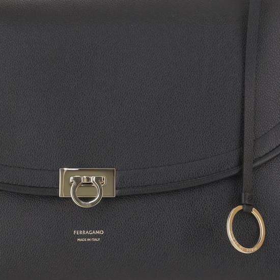 26FW 살바토레 페라가모 숄더백 21A866796250001 Black - SALVATORE FERRAGAMO