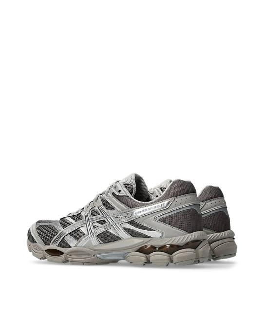 26FW 아식스 스니커즈 5407626 Silver - ASICS
