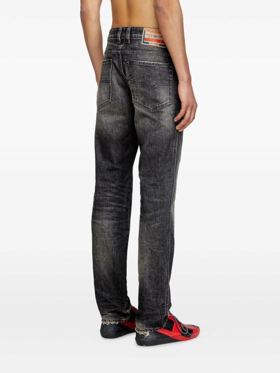 25FW 디젤 스트레이트 팬츠 A1579709M54 02 BLACK - DIESEL