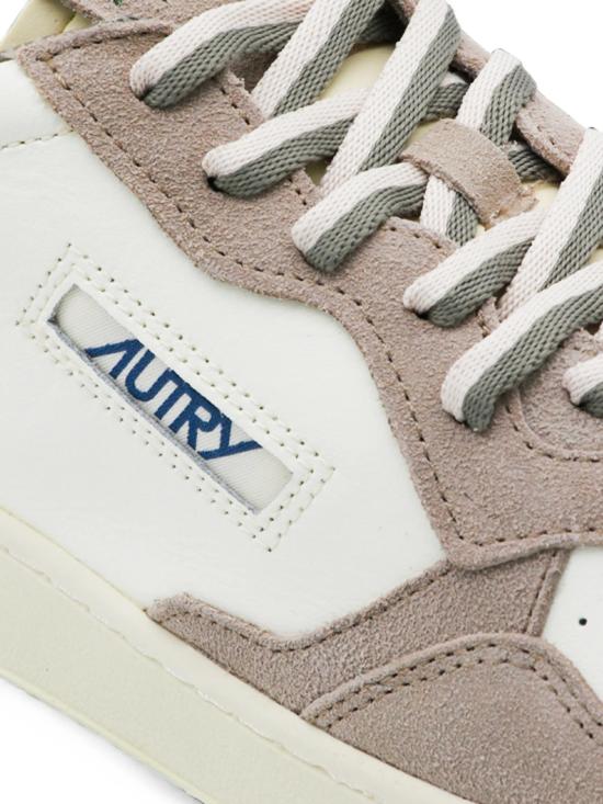 26FW 오트리 메달리스트 로우 스니커즈 AULMBW07 WHT WHITE - AUTRY