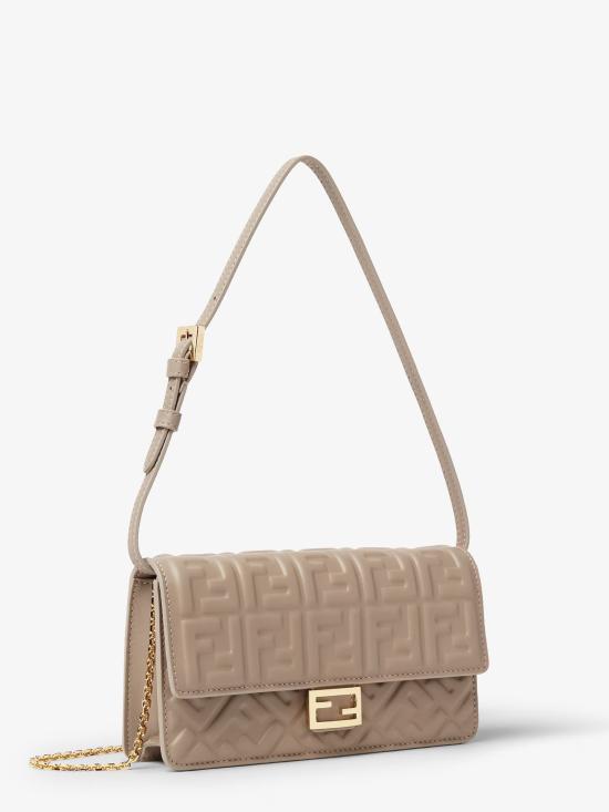 26FW 펜디 바게트 체인 지갑 8M0498AAJD F1WLO GREEN - FENDI