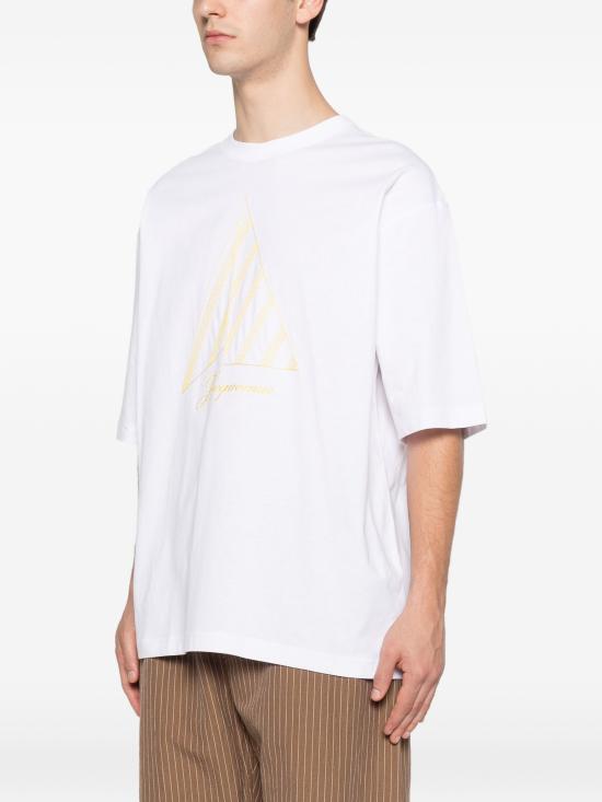 26SS 자크뮈스 반팔 티셔츠 26ETSU00321AJ00 1NH EMBROIDERY - JACQUEMUS