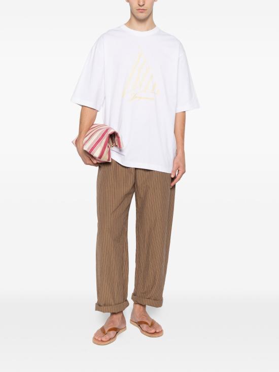 26SS 자크뮈스 반팔 티셔츠 26ETSU00321AJ00 1NH EMBROIDERY - JACQUEMUS