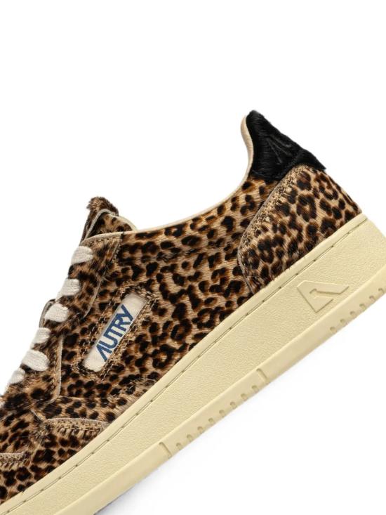 26FW 오트리 메달리스트 로우 레더 스니커즈 AULW JA04 Leopard black - AUTRY