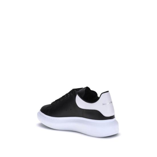  알렉산더 맥퀸 스니커즈 송아지 가죽 보스 타우러스 플랫폼  블랙 - ALEXANDER MCQUEEN