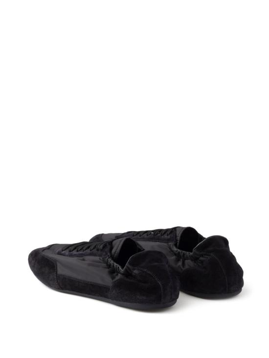 26FW 프라다 컬랩스 리나일론 앤 스웨이드 엘라스티사이즈 스니커즈 2EG479D7C F G001F0002 - PRADA