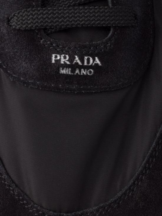 26FW 프라다 컬랩스 리나일론 앤 스웨이드 엘라스티사이즈 스니커즈 2EG479D7C F G001F0002 - PRADA