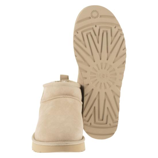 26FW 어그 울트라 미니 부츠 1116109 LIGHT BEIGE - UGG