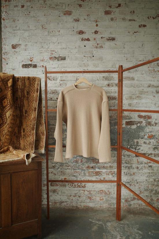  아비바 지페이 쉬에 긴팔 티셔츠 FW25 LSAT NBCW BROWN