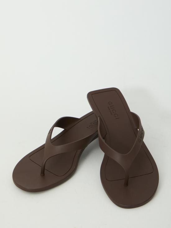 26FW 구찌 비토리아 러버 통 샌들 비토리아 러버 통 샌들 869626J8700 2007 BROWN - GUCCI