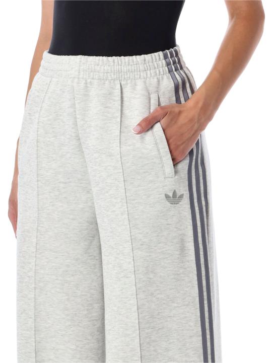 26FW 아디다스 스트레이트 팬츠 HY8044 LGREYH LIGHT GREY - ADIDAS