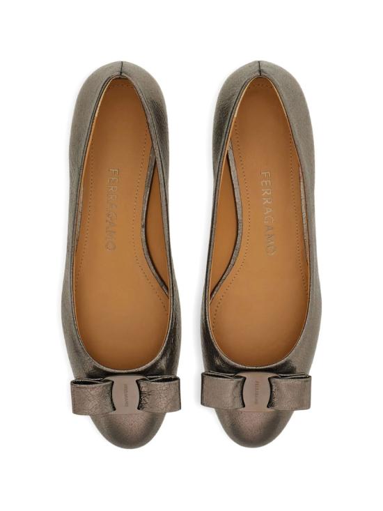 26FW 살바토레 페라가모 플랫 슈즈 01L3420795428 ANTRACITE GREY - SALVATORE FERRAGAMO