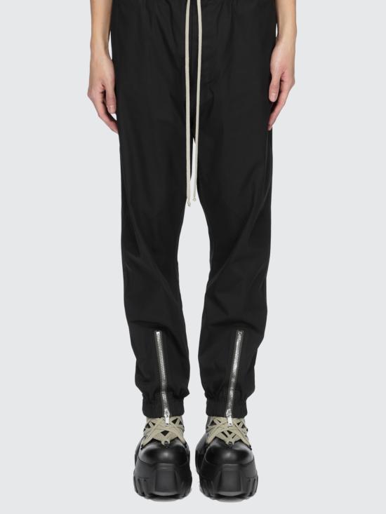 26FW 릭 오웬스 스트레이트 팬츠 RRU02F4331TE09 BLACK