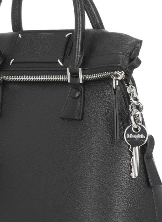 26SS 마르지엘라 5AC 클래식 미니 SB1WG0092P5348T8013 Black - MAISON MARGIELA