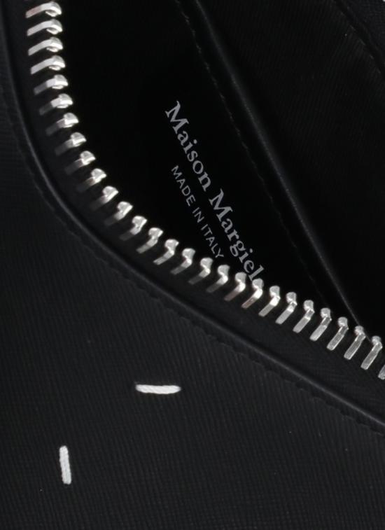 26SS 마르지엘라 지퍼 호보 백 SB1WD0032P7275T8013 Black - MAISON MARGIELA