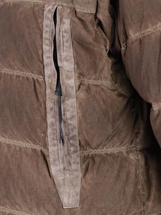 26FW 씨피 컴퍼니 숏패딩 21CMOW115A 006369SR30 Brown - C.P. COMPANY