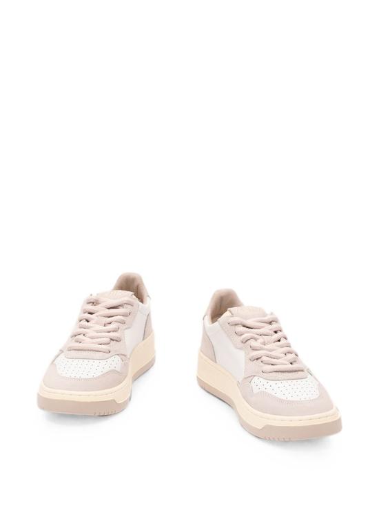 26FW 오트리 메달리스트 로우 레더 스니커즈 AULW BW05 White feathergray - AUTRY