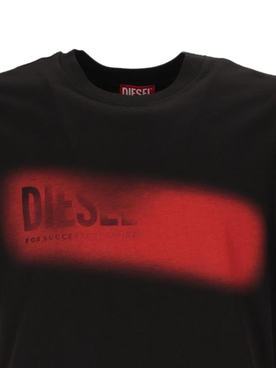 26FW 디젤 반팔 티셔츠 A25121 0QIAM9XX - DIESEL