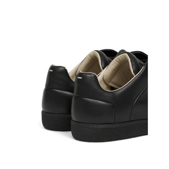 26FW 마르지엘라 스니커즈 P7573 S57WS0561 T8013 BLACK - MAISON MARGIELA