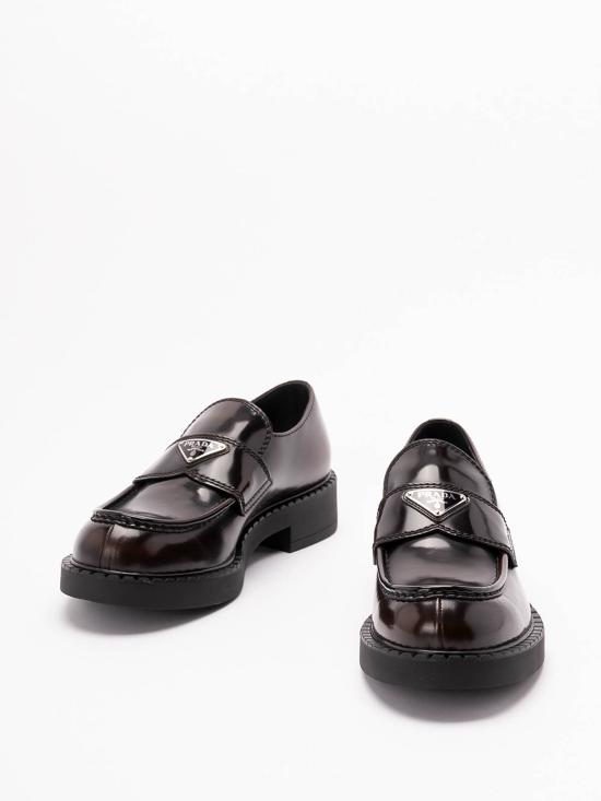 25FW 프라다 초콜릿 브러쉬드 레더 로퍼 2DE127055FG000F0038 DARK BROWN - PRADA