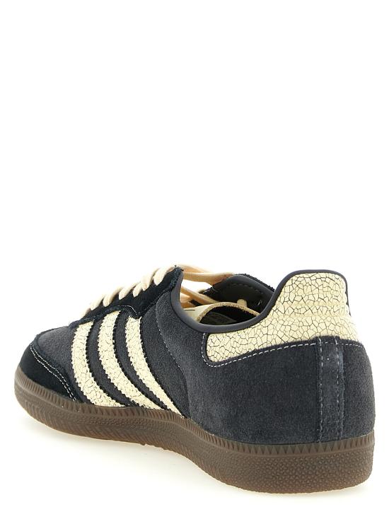 26FW 아디다스 스니커즈 KK2268CARBONWARVANGUM5 White Black - ADIDAS