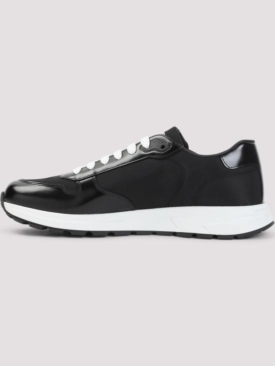 26FW 프라다 프랙스 2.0 스웨이드 시어링 로우탑 스니커즈 2EE443FG0003LF5F0632 Black - PRADA