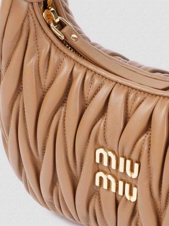 미우미우 마틀라쎄 완더 레더 토트백 5BC125VOOYAN88F098L Camel - MIU MIU