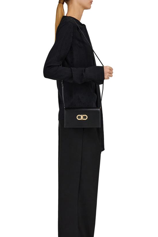 26FW 살바토레 페라가모 크로스백 218357 771676 Nero flame red - SALVATORE FERRAGAMO