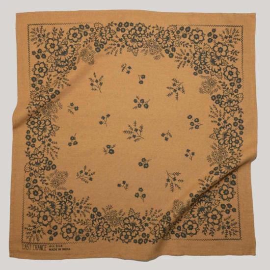  라스트 찬스 텍스타일스 머플러/스카프 라스트 찬스 텍스타일 염색 실크 반다나 - LAST CHANCE TEXTILES