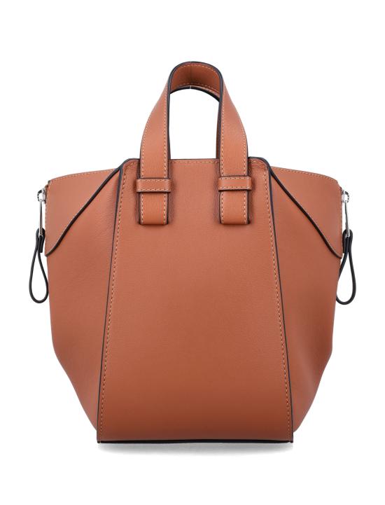 26FW 로에베 클래식 카프스킨 컴팩트 해먹백 클래식 카프스킨 컴팩트 해먹백 A538H13X10 2530 - LOEWE